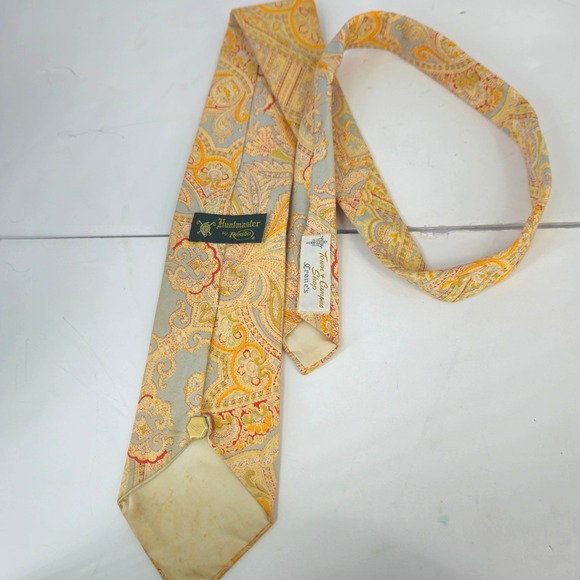 Vintage 1960s Resilio Paisley Mens Tie Yellow Red Powder Blue Pastel Paisley USA - Picture 9 of 9